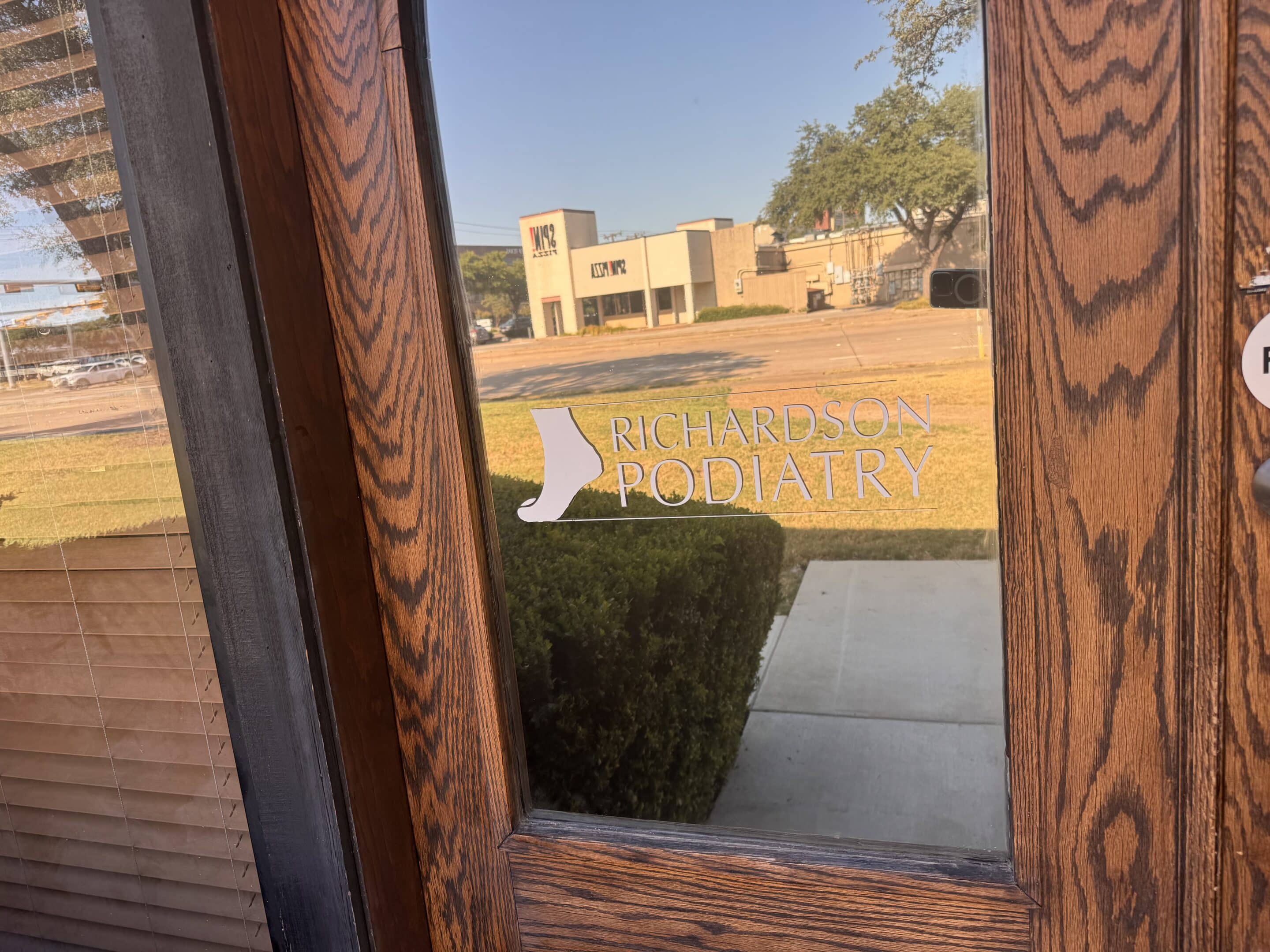 Richardson Podiatry exerior door signage